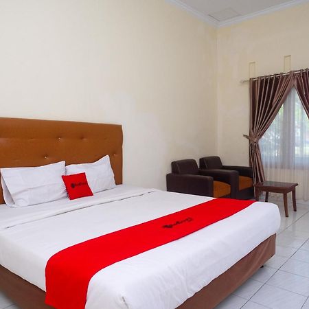 Reddoorz Syariah Near Alun Alun Wonosari Hotel Buitenkant foto