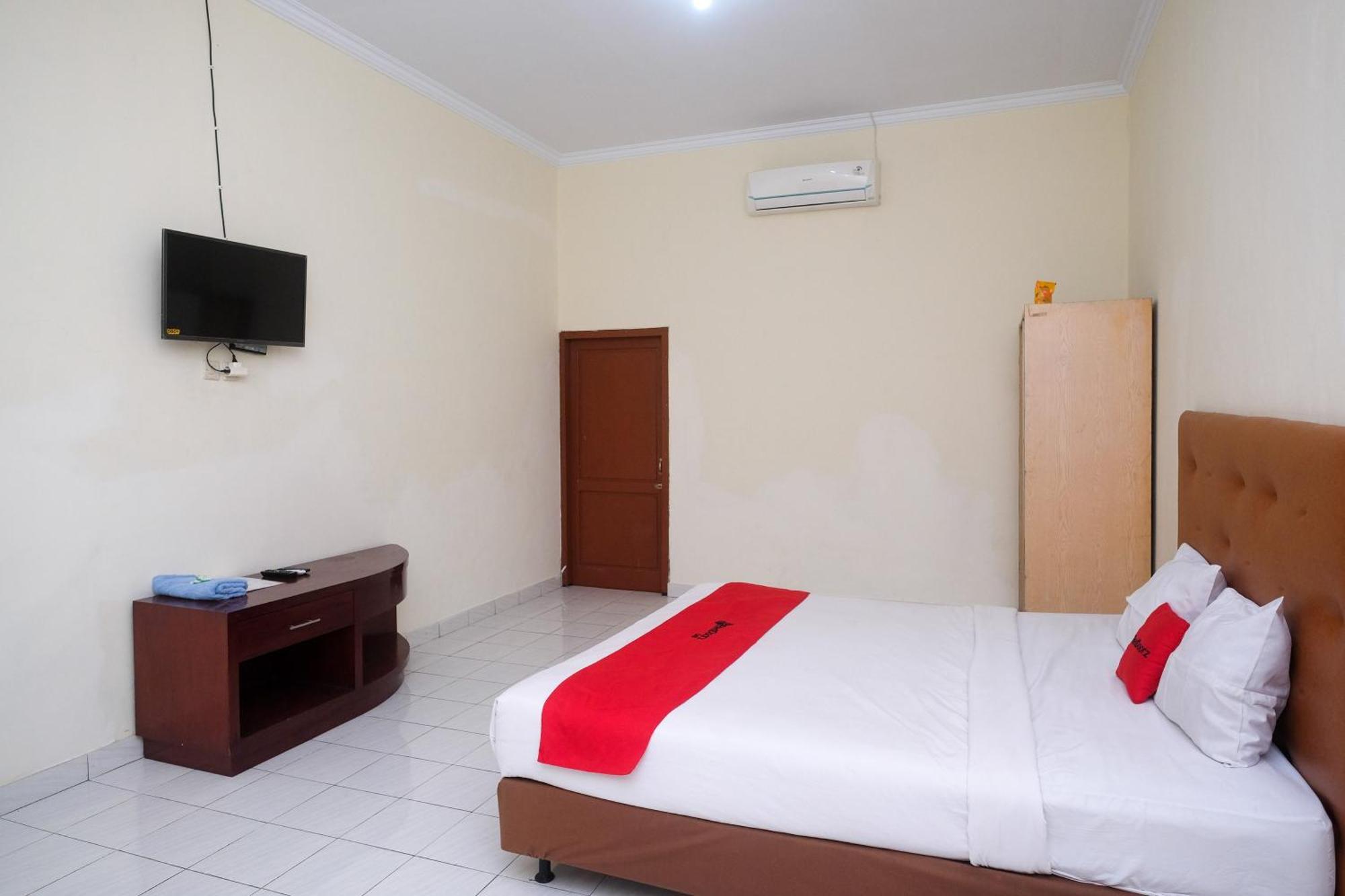 Reddoorz Syariah Near Alun Alun Wonosari Hotel Buitenkant foto