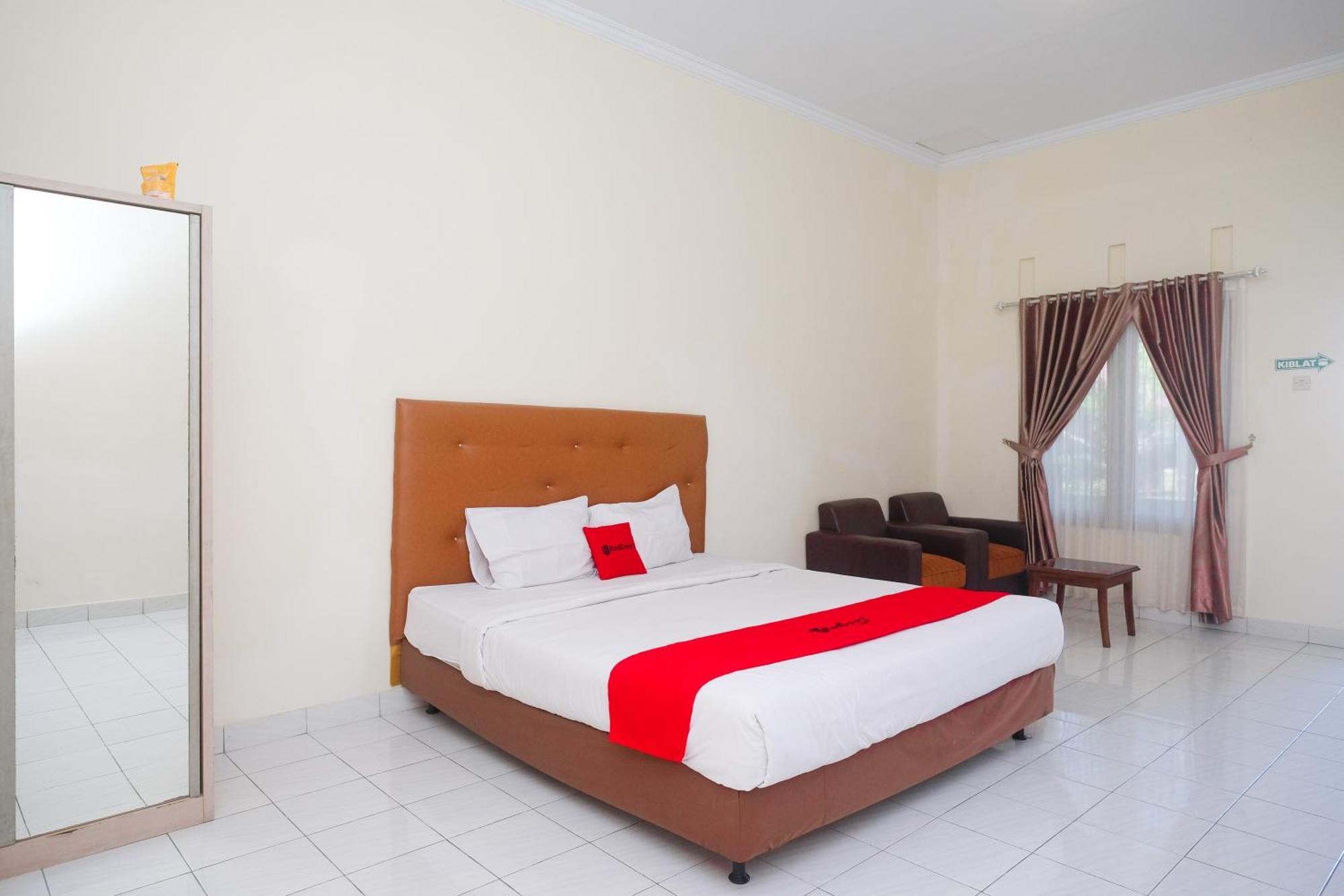 Reddoorz Syariah Near Alun Alun Wonosari Hotel Buitenkant foto