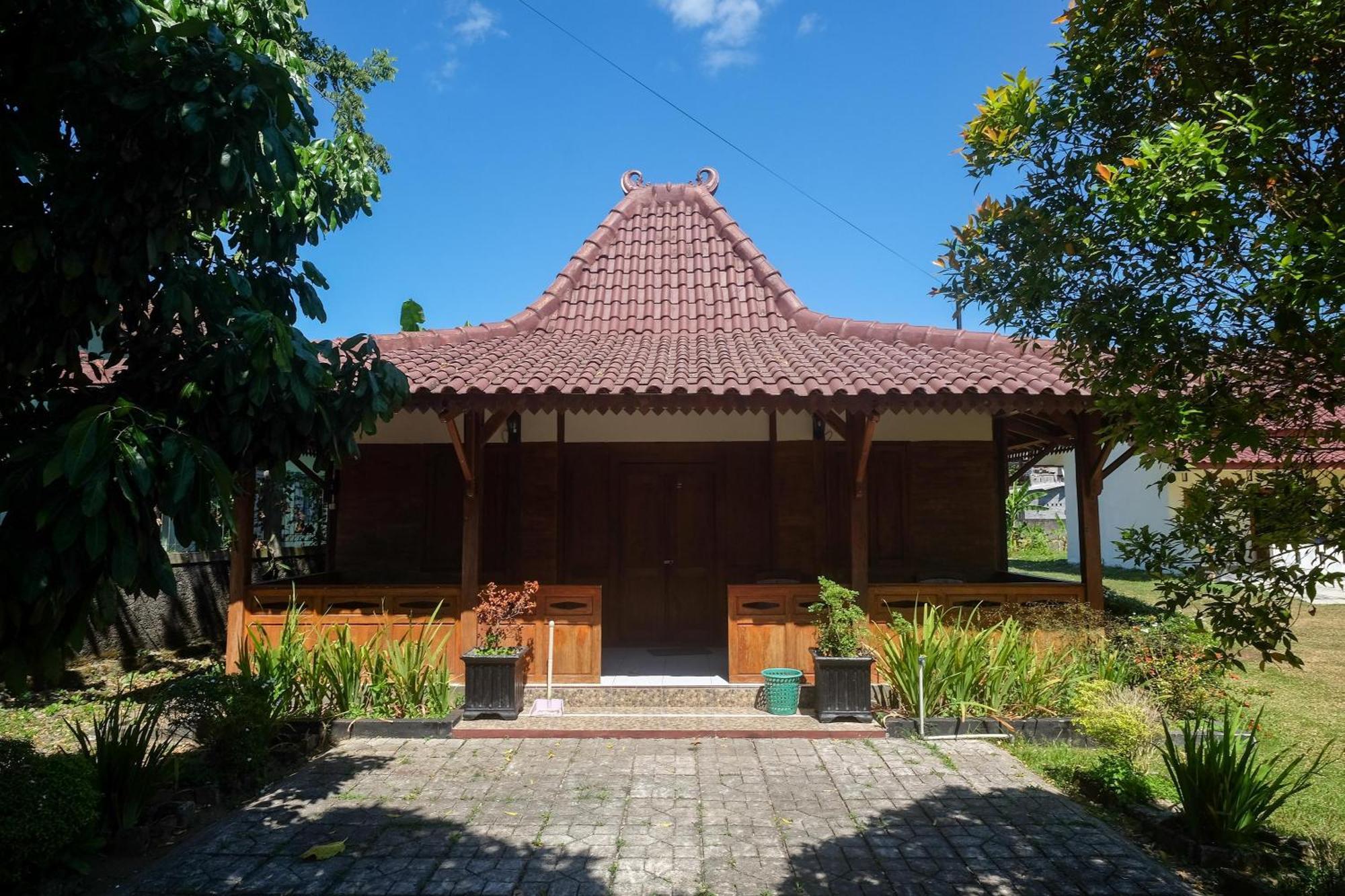 Reddoorz Syariah Near Alun Alun Wonosari Hotel Buitenkant foto